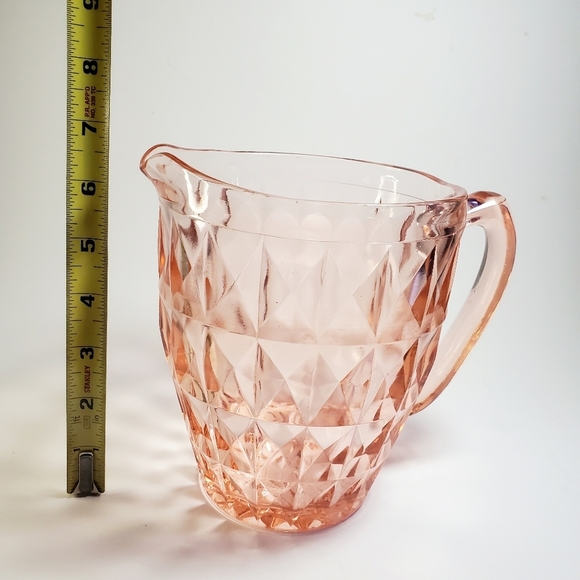 Jeannette Glass Co 'Windsor' Geometric Pink Depression Glass Servingware Pitcher - Picture 7 of 9